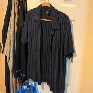 Kenneth Cole short sleeve shirt